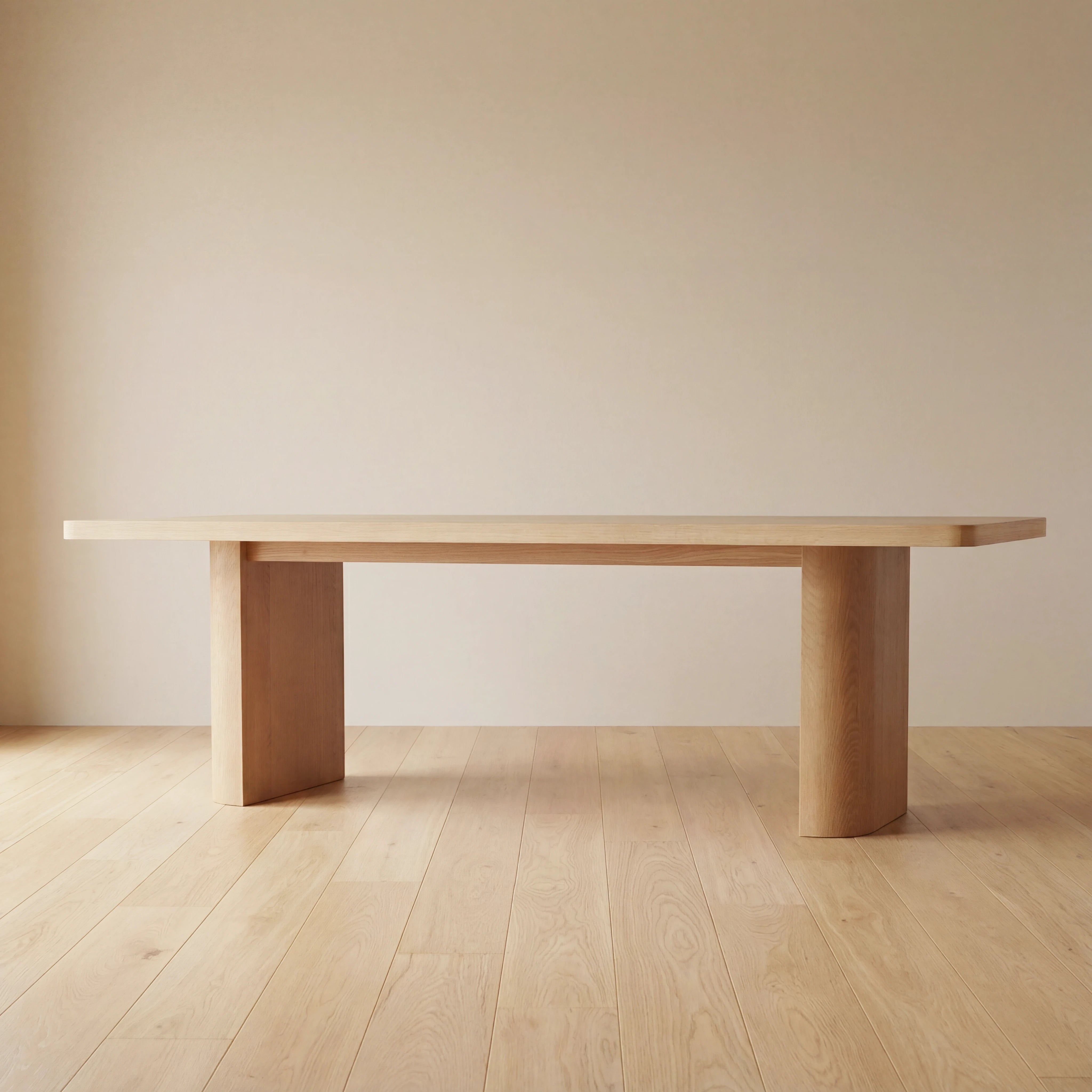 Ovelo Dining Table All-oak construction