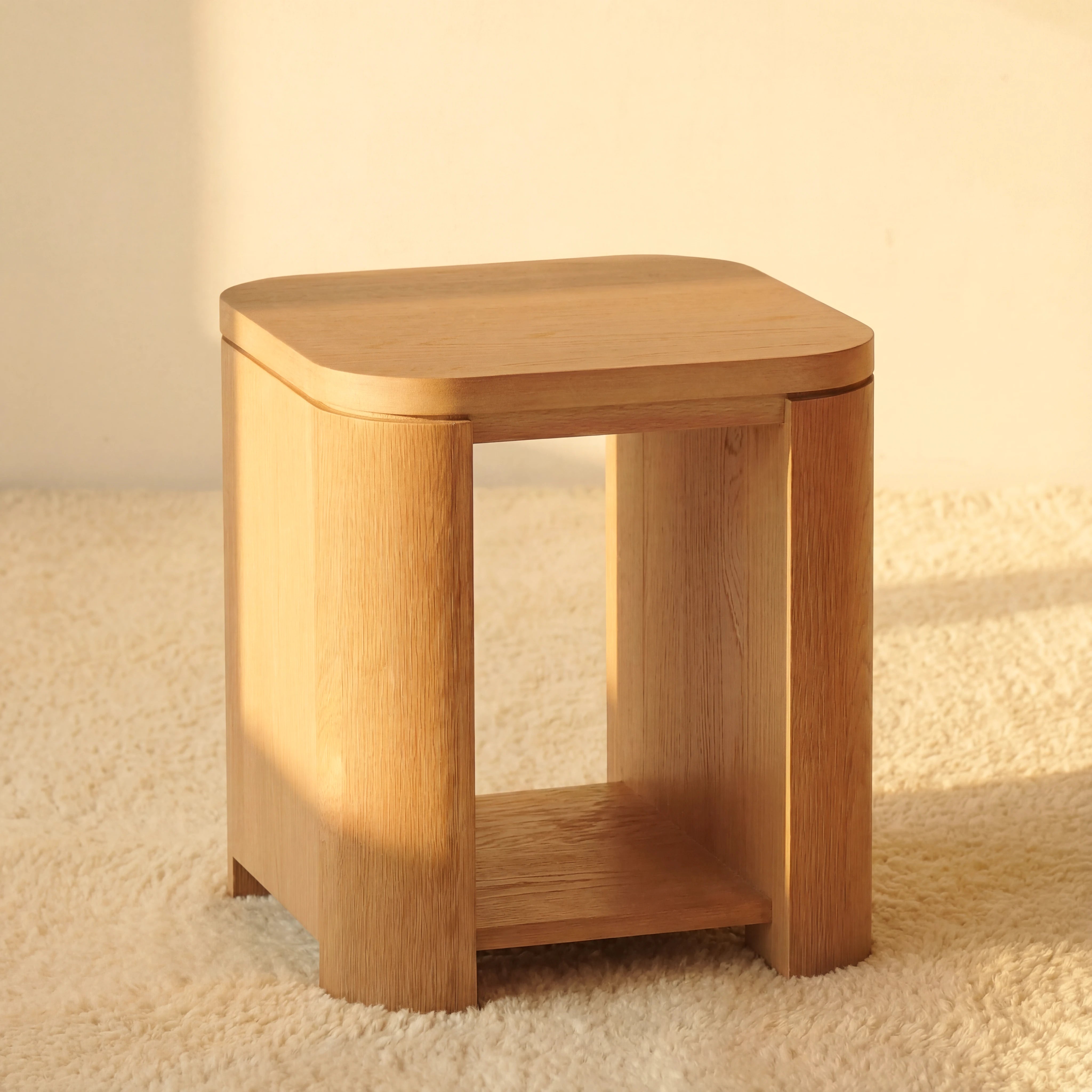 Ovelo Side Table All-oak construction