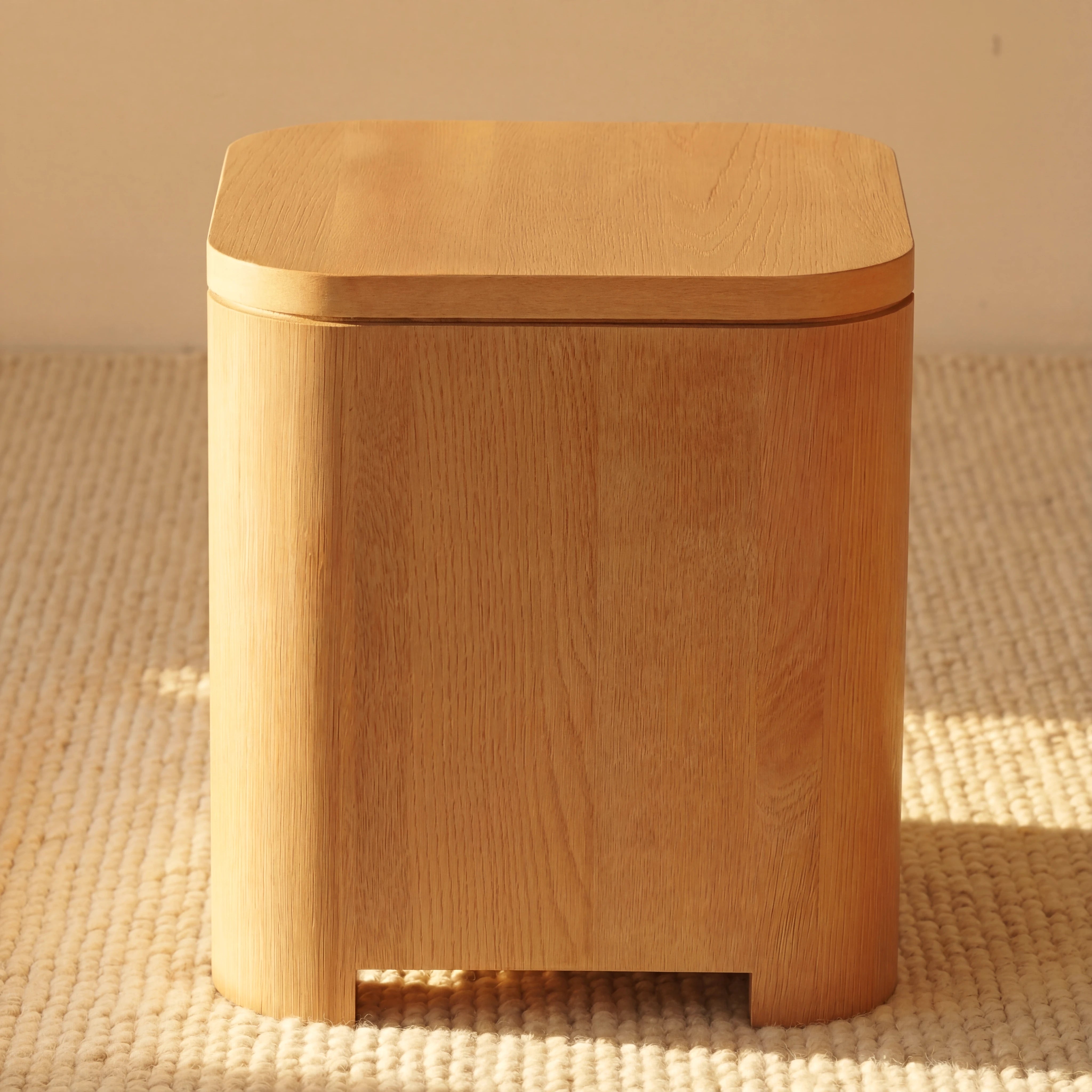 Ovelo Side Table All-oak construction